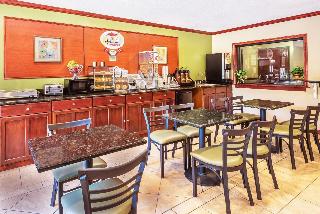 Super 8 By Wyndham Tilton/Lake Winnipesaukee