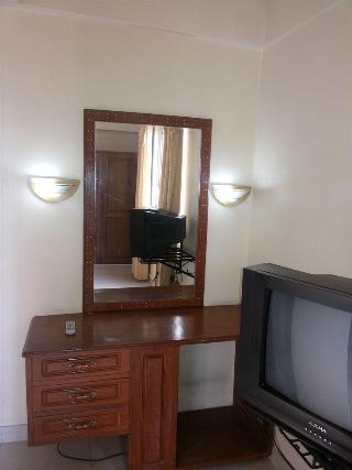 General view thumbnail 6