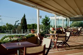 Nefeli Hotel