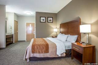 Comfort Inn Walcott near Davenport