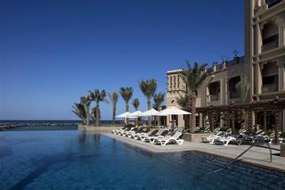 Sheraton Hotels Resorts Rouydadnews Info Sheraton Sharjah Beach Resort Spa