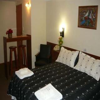 Room thumbnail 7