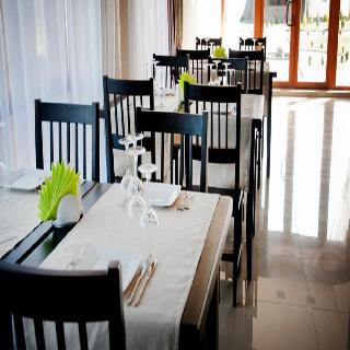 Restaurant thumbnail 14