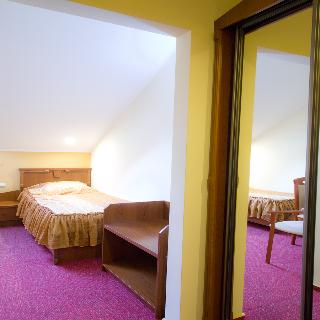Room thumbnail 1