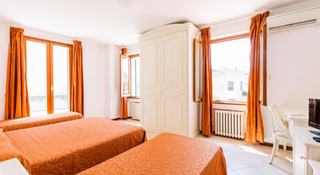 Hotel La Tana Dello Scoiattolo			, Brescia