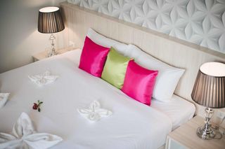 Room thumbnail 62