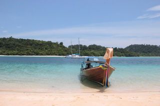 Beach thumbnail 9