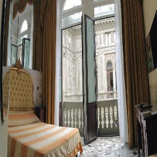 B&B Art Suite Santa Brigida, Naples