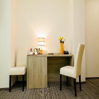 Room thumbnail 12