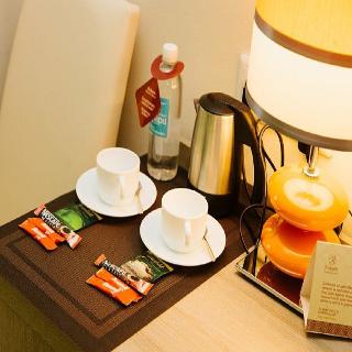 Room thumbnail 6