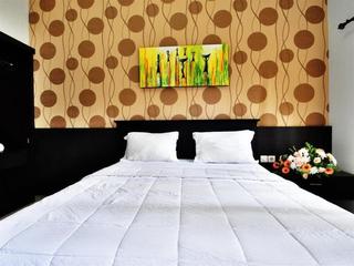 General view thumbnail 8