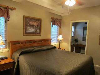 Stonebridge Village Condominiums