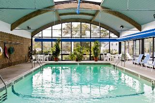Holly Tree Resort