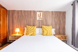 Room Room