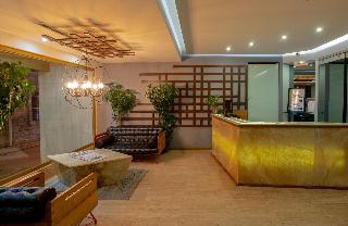 Tan Hotel