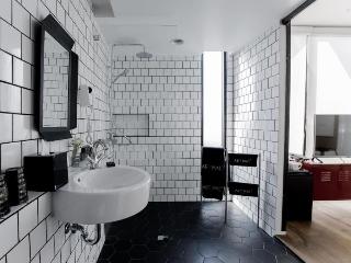 Room Room