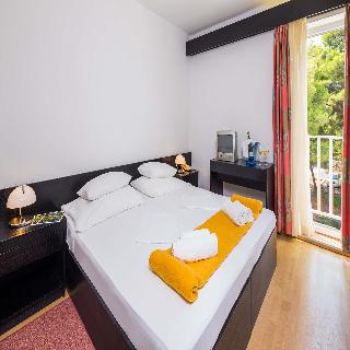 Room thumbnail 1
