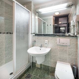 Room thumbnail 18