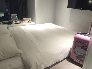Room:TWN.EY