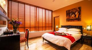 Room thumbnail 12