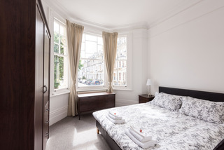 Kensington Apartments, Londyn