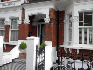 Kensington Apartments, Londyn