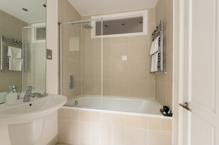 Kensington Apartments, Londyn