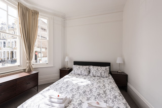 Kensington Apartments, Londyn