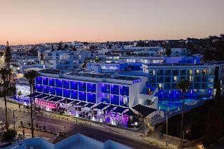 River Rock Hotel
