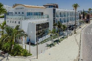 River Rock Hotel