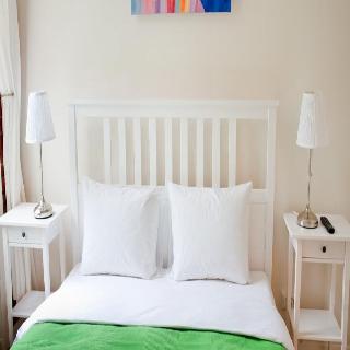 Room thumbnail 6