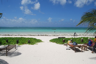 Beach thumbnail 9