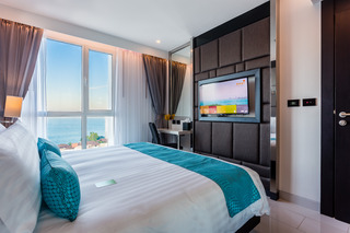 Room thumbnail 52