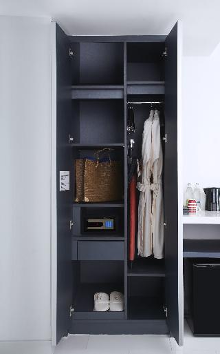 Room thumbnail 76