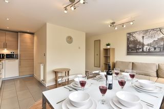 Allen Gardens Apartments, Londyn