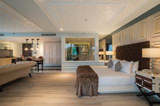 Room thumbnail 36
