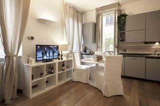 Hemeras Boutique House Aparthotel Duomo 3, Milan