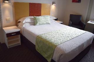 Auldington Hotel