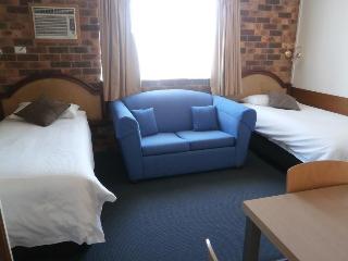 Kinross Inn