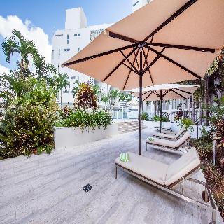 Lanai Apartments