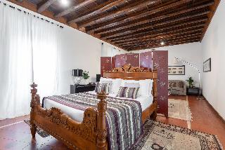 Maison Evelina, Rome