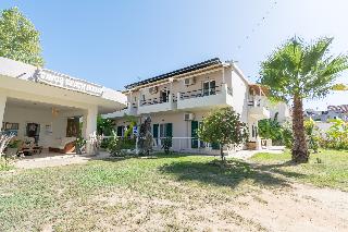 Cavos Beach House