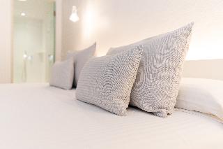 Room Room