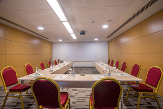Tav Airport Hotels Izmir