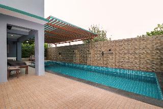 Pool thumbnail 3