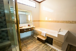 Room thumbnail 9