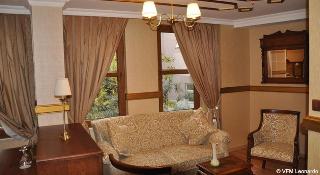 Aruna Hotel