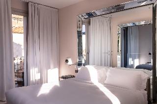 Room Room