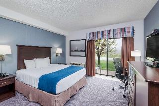 Super 8 By Wyndham Port Elgin HAB