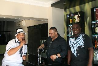 Africa Paradise OR Tambo Airport Guest Lodge Africa Paradise OR Tambo Airport Guest Lodge